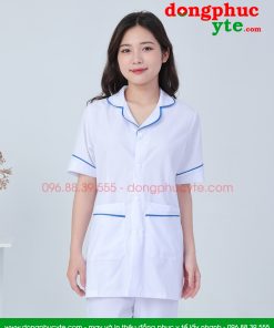 Áo blouse trắng điều dưỡng nữ cộc tay có viền xanh dương- áo điều dưỡng, y tá
