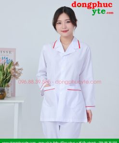 Áo blouse trắng điều dưỡng, y tá nữ dài tay – Áo điều dưỡng nữ có viền đỏ