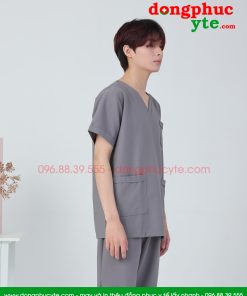 Bộ scrubs cổ tim nam màu ghi xám cao cấp