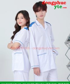 Áo blouse trắng điều dưỡng nam nữ có viền xanh và cầu vai - Áo blu điều dưỡng, y tá cho thực tập sinh