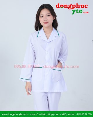 Áo bác sĩ tại Chương Mỹ