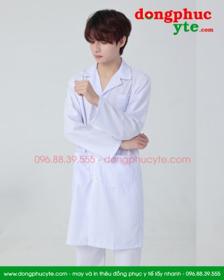 Áo bác sĩ tại Kon Tum