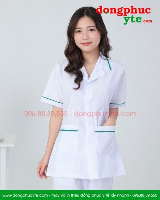 Áo blouse tại Hai Bà Trưng