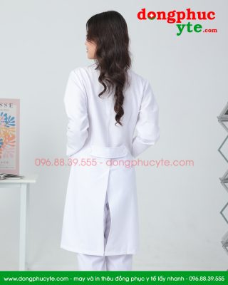 Áo blouse tại Ứng Hòa