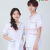 Bộ quần áo vệ sinh cổ tim nam nữ màu trắng có viền nam nữ cộc tay