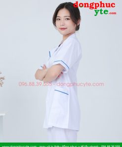 Quần áo vệ sinh trắng nữ cộc tay có viền xanh dương